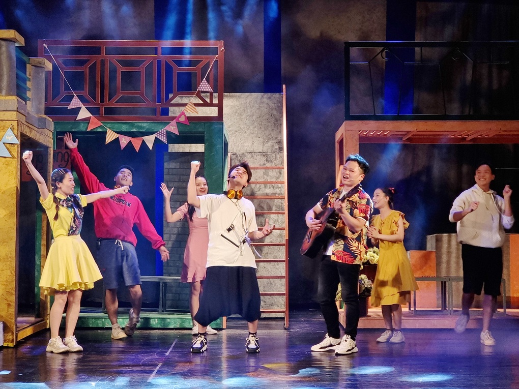 Rồi tôi sẽ lớn: Vở nhạc kịch ý nghĩa dành cho tuổi mới lớn - 3 Rồi tôi sẽ lớn: Vở nhạc kịch ý nghĩa dành cho tuổi mới lớn - 3