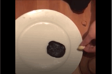 Hoang mang thông tin đeo vàng có thể gây ung thư