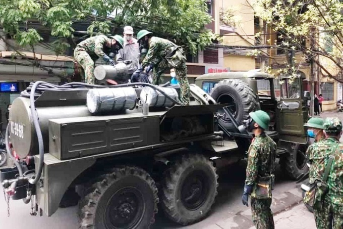 Hải Phòng phun khử khuẩn toàn thành phố - Ảnh 2.