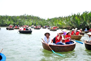 Du khách đến Hội An tăng mạnh dịp lễ 30/4-1/5