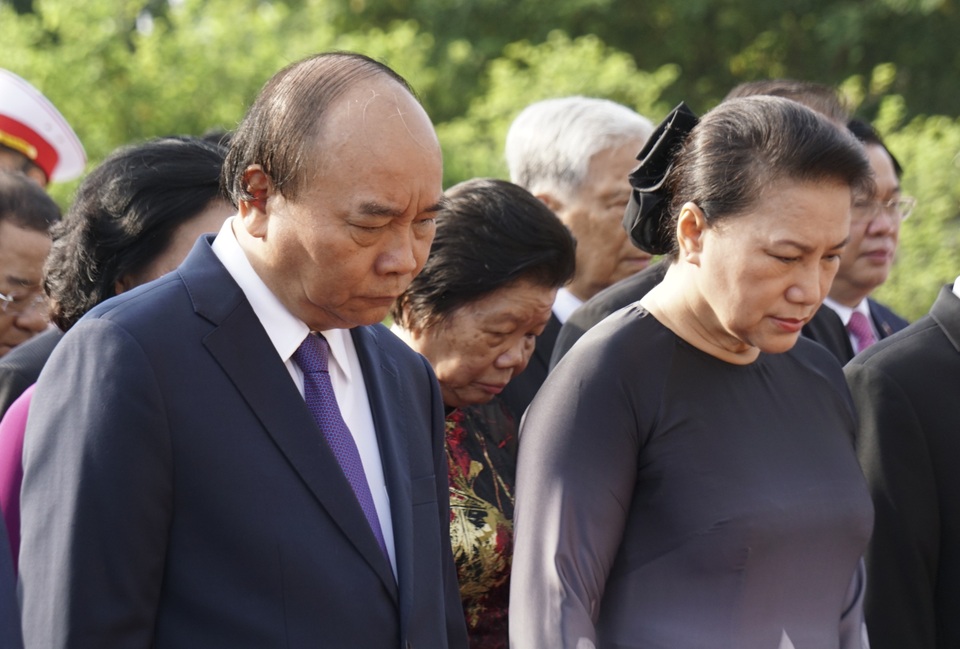 Lãnh đạo Đảng, Nhà nước viếng Lăng Bác - 3 Lãnh đạo Đảng, Nhà nước viếng Lăng Bác - 3
