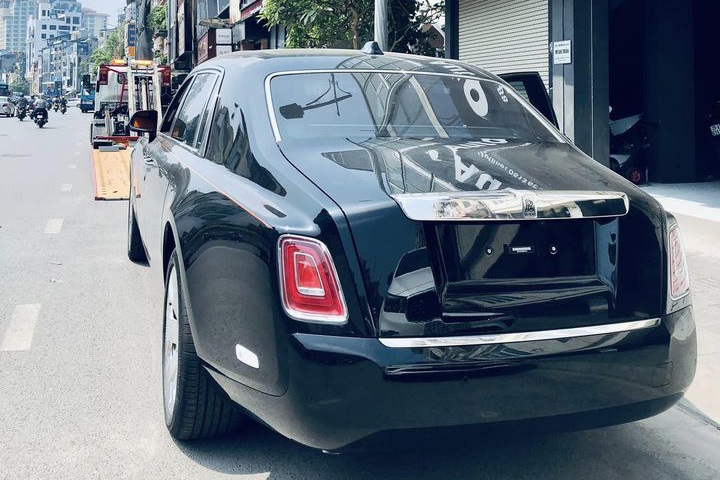 Kinh tế khó khăn, đại gia Việt vẫn tậu Rolls-Royce giá đồn đoán 80 tỷ đồng - 3