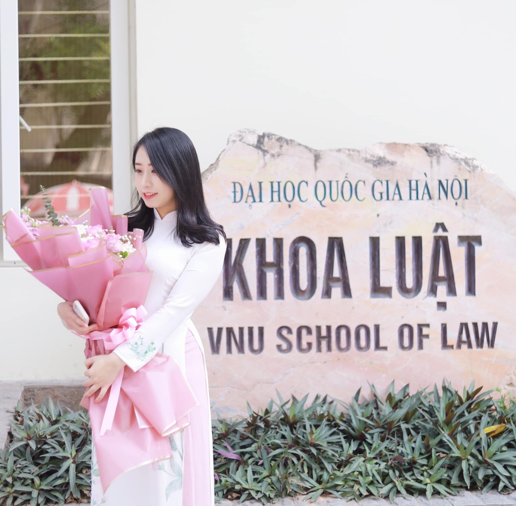 Nữ thạc sĩ xinh đẹp ở Hải Phòng thi Ai là triệu phú bị tấn công trên mạng - 2 Nữ thạc sĩ xinh đẹp ở Hải Phòng thi Ai là triệu phú bị tấn công trên mạng - 2