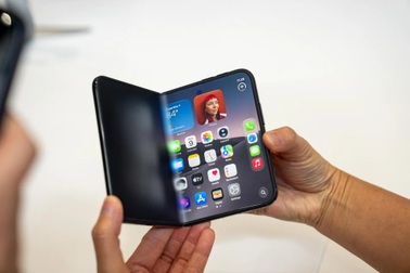 iPhone Duo bị so giá với Galaxy Z Fold8, OPPO Find N6