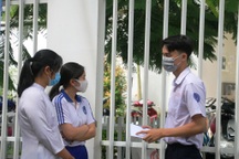 Đau ruột thừa, 2 thí sinh bỏ dở thi tốt nghiệp THPT