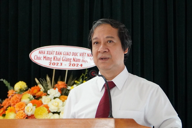 Tặng hơn 18.000 bộ sách giáo khoa cho học sinh nghèo ở Gia Lai