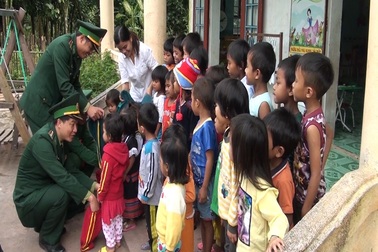 Giữ vững cột mốc chủ quyền, đảm bảo an ninh vùng biên giới