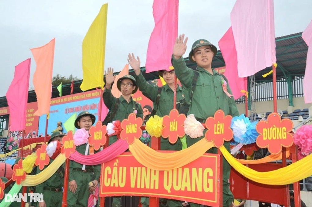 Hai thanh niên bị phạt 125 triệu đồng vì không chấp hành lệnh nhập ngũ - 1 Hai thanh niên bị phạt 125 triệu đồng vì không chấp hành lệnh nhập ngũ - 1