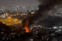 Vụ cháy dãy nhà dân ở Hà Nội: "Lửa bốc cao như núi, không kịp cứu tài sản"