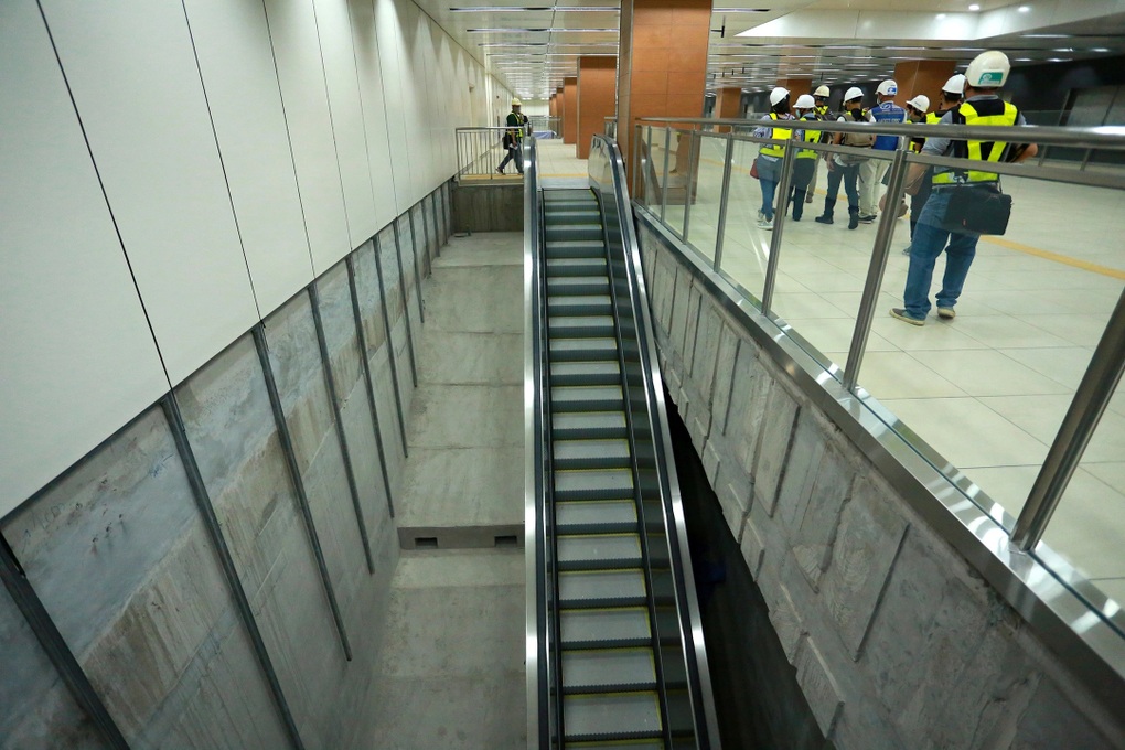 Thả ga check-in đường tàu ga Metro đầu tiên ở TPHCM - 2 Thả ga check-in đường tàu ga Metro đầu tiên ở TPHCM - 2