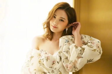 Thái Trác Nghiên lập di chúc, chọn di ảnh ở tuổi 40