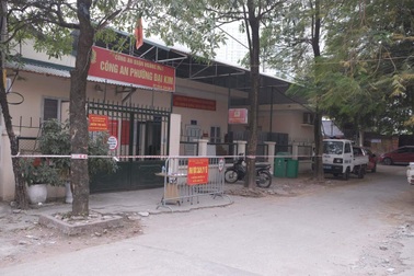 Hà Nội tạm phong tỏa trụ sở công an phường, UBND phường Đại Kim