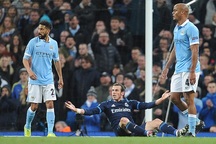 Bale bị mất oan quả phạt đền hay cố tình ăn vạ?