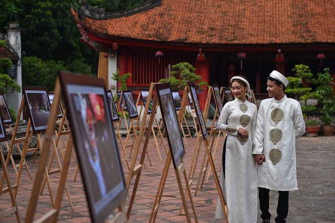 Triển lãm ảnh “Hà Nội trong tôi” lần thứ 15 - năm 2020: Thêm yêu, thêm tự hào về Hà Nội - Ảnh 1. Triển lãm ảnh “Hà Nội trong tôi” lần thứ 15 - năm 2020: Thêm yêu, thêm tự hào về Hà Nội - Ảnh 1.