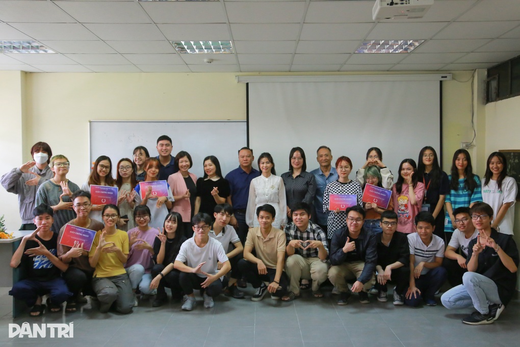 Cuộc thi Khoảnh khắc Hà Nội sáng tạo trong 48h dành cho sinh viên - 1 Cuộc thi Khoảnh khắc Hà Nội sáng tạo trong 48h dành cho sinh viên - 1