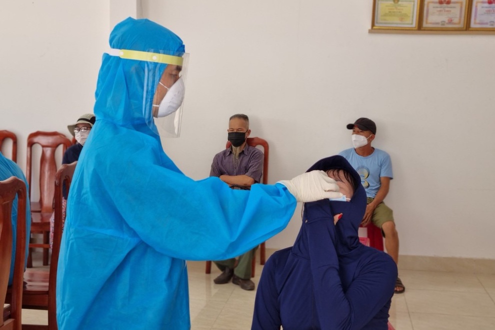 Đà Nẵng thông qua loạt chính sách hỗ trợ người dân và lực lượng chống dịch - 2 Đà Nẵng thông qua loạt chính sách hỗ trợ người dân và lực lượng chống dịch - 2