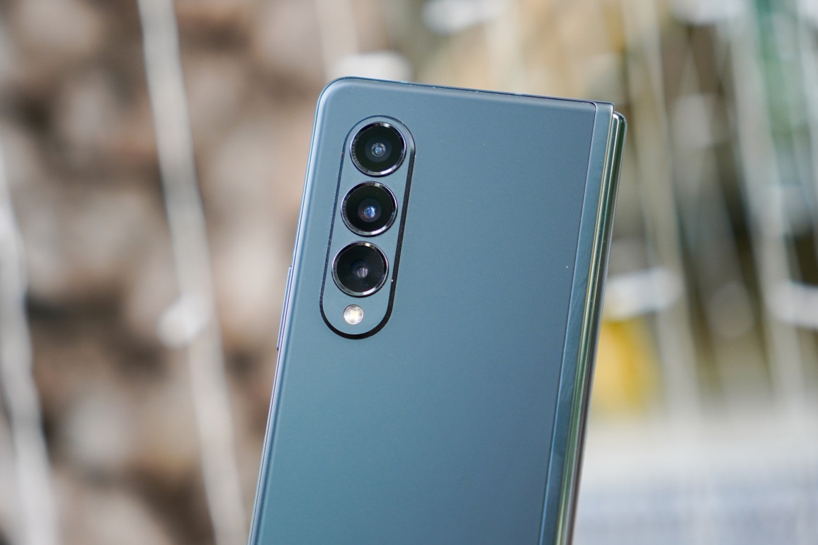 Đánh giá Galaxy Z Fold3: màn hình gập độc đáo, có chống nước - 7 Đánh giá Galaxy Z Fold3: màn hình gập độc đáo, có chống nước - 7