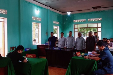 Nguyên Sư đoàn trưởng Sư đoàn 363 lãnh 42 tháng tù giam