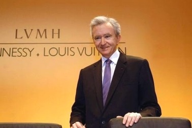 Tỷ phú giàu nhất nước Pháp đổi quốc tịch để... né thuế?