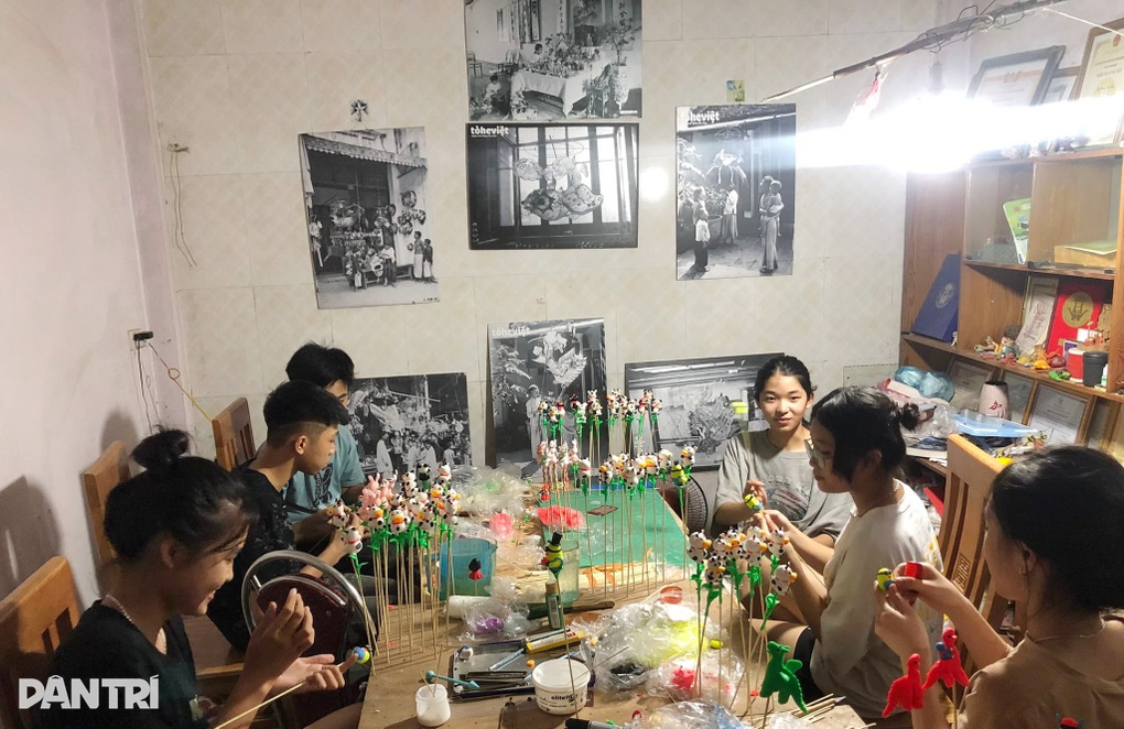 Mê nghề làm bánh chim cò độc nhất Việt Nam - 5 Mê nghề làm bánh chim cò độc nhất Việt Nam - 5