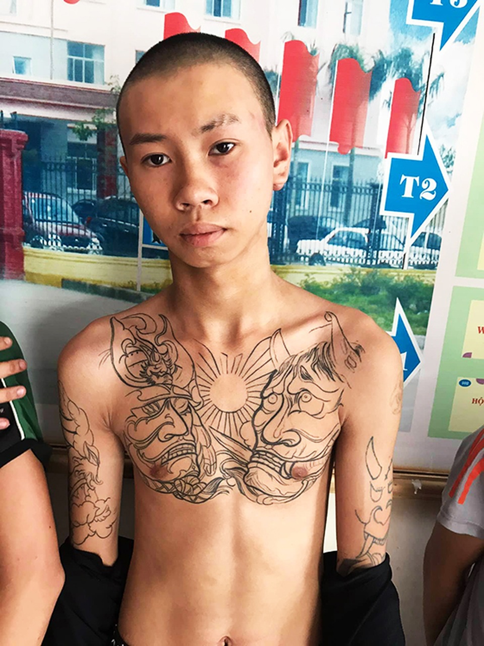 16 tuổi cầm đầu băng cướp gây án hàng loạt khiến dân khiếp sợ - 2 16 tuổi cầm đầu băng cướp gây án hàng loạt khiến dân khiếp sợ - 2