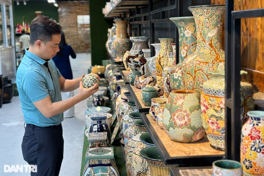 Nơi duy nhất ở Việt Nam có gốm định danh quốc tế - 4 Nơi duy nhất ở Việt Nam có gốm định danh quốc tế - 4
