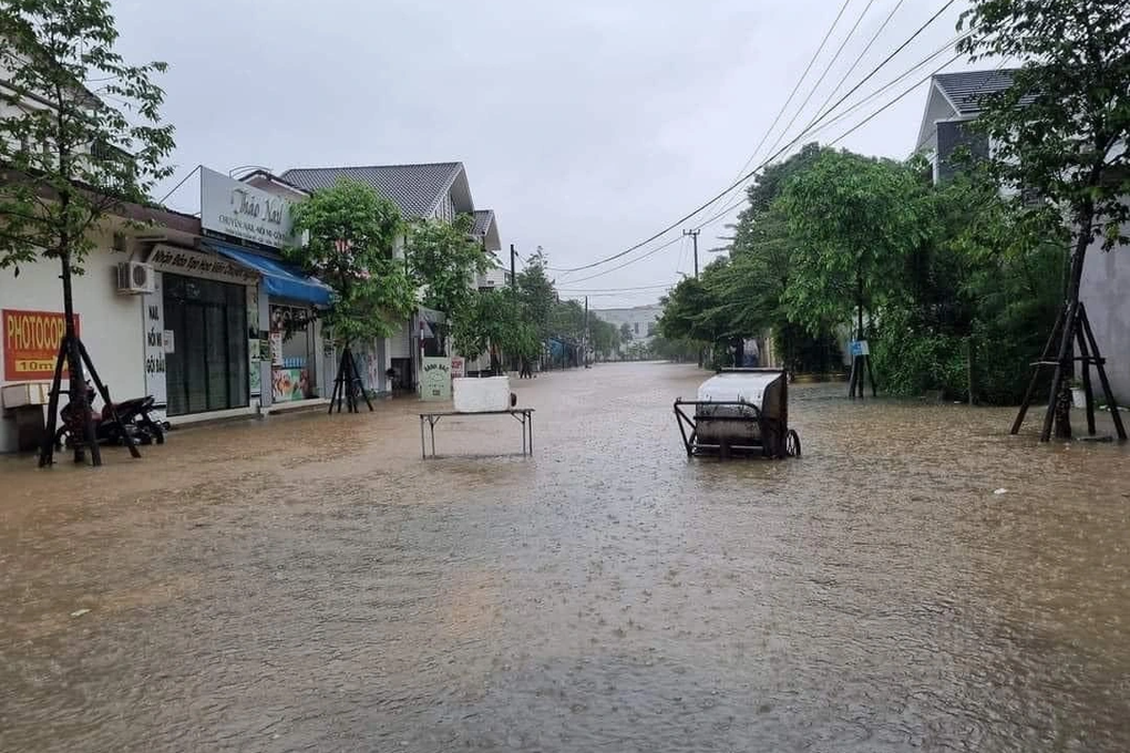Quảng Trị: Mưa lớn làm vỡ đập, sạt lở đường, chia cắt nhiều khu vực - 2 Quảng Trị: Mưa lớn làm vỡ đập, sạt lở đường, chia cắt nhiều khu vực - 2