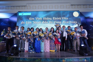 First News tặng 25.000 cuốn sách “Hạt giống tâm hồn” nhân 25 năm “khai tâm mở trí”