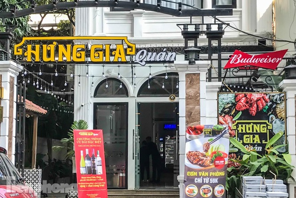 Biệt thự cổ Hà Nội thi nhau thành nhà hàng, quán nhậu - 6 Biệt thự cổ Hà Nội thi nhau thành nhà hàng, quán nhậu - 6
