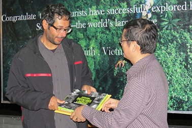 Thái tử Ả Rập khám phá Sơn Đoòng