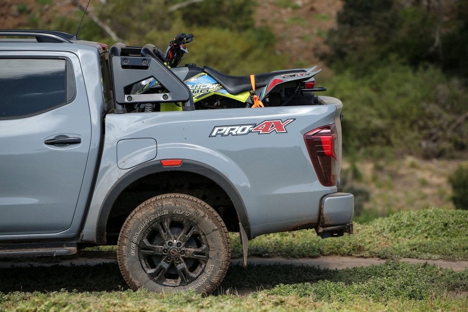Nissan Navara 2021 xuất kích, sẵn sàng đấu với Ford Ranger - 30 Nissan Navara 2021 xuất kích, sẵn sàng đấu với Ford Ranger - 30