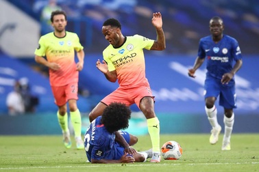 Ba cầu thủ Man City chơi tệ nhất ở thất bại trước Chelsea