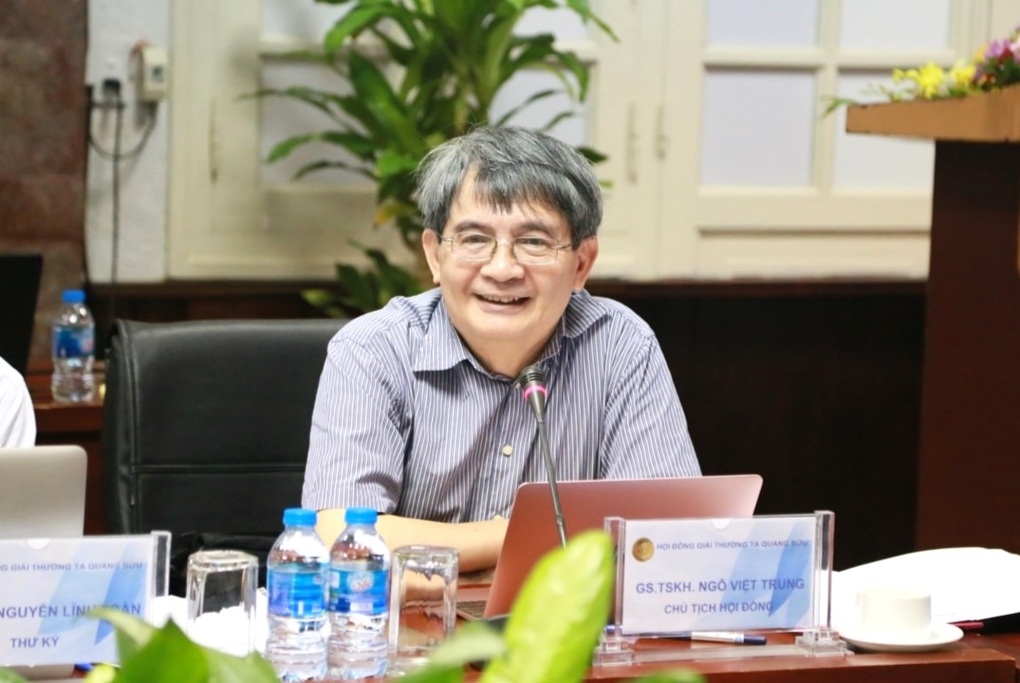 Chuyện chưa kể về nhà toán học đạt giải thưởng Tạ Quang Bửu 2022 - 1 Chuyện chưa kể về nhà toán học đạt giải thưởng Tạ Quang Bửu 2022 - 1