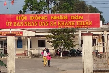 Cán bộ xã nhậu không trả tiền, chủ quán dọa... đốt trụ sở UBND xã