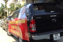 Hai đại gia có thú chơi máy bay... lôi nhau ra đòi nợ giữa phố