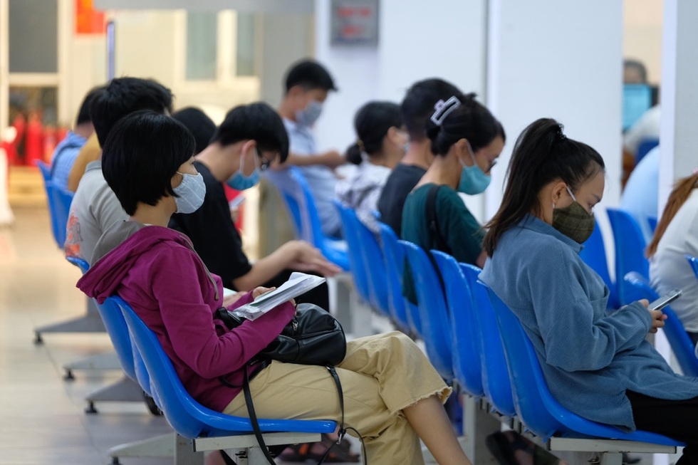 Sóng sa thải đầu năm, nhân sự trẻ tuyệt vọng gửi 100 lá đơn xin việc - 3 Sóng sa thải đầu năm, nhân sự trẻ tuyệt vọng gửi 100 lá đơn xin việc - 3