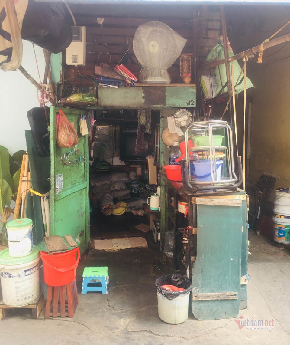 Người phụ nữ Sài Gòn một thời sống giàu có, cuối đời ở căn nhà 2m2 - 1 Người phụ nữ Sài Gòn một thời sống giàu có, cuối đời ở căn nhà 2m2 - 1