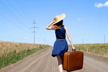 Giục lái xe đón khách, nữ hướng dẫn viên bị tát 'cháy' mặt