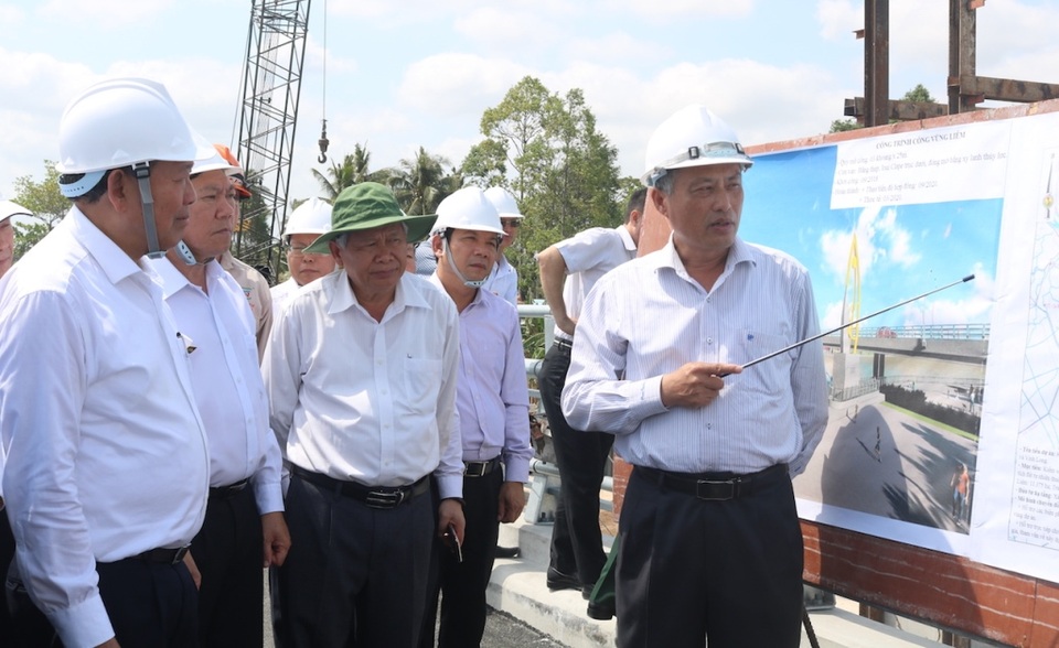 Phó Thủ tướng Trương Hòa Bình về thăm, làm việc tại tỉnh Vĩnh Long - 4 Phó Thủ tướng Trương Hòa Bình về thăm, làm việc tại tỉnh Vĩnh Long - 4