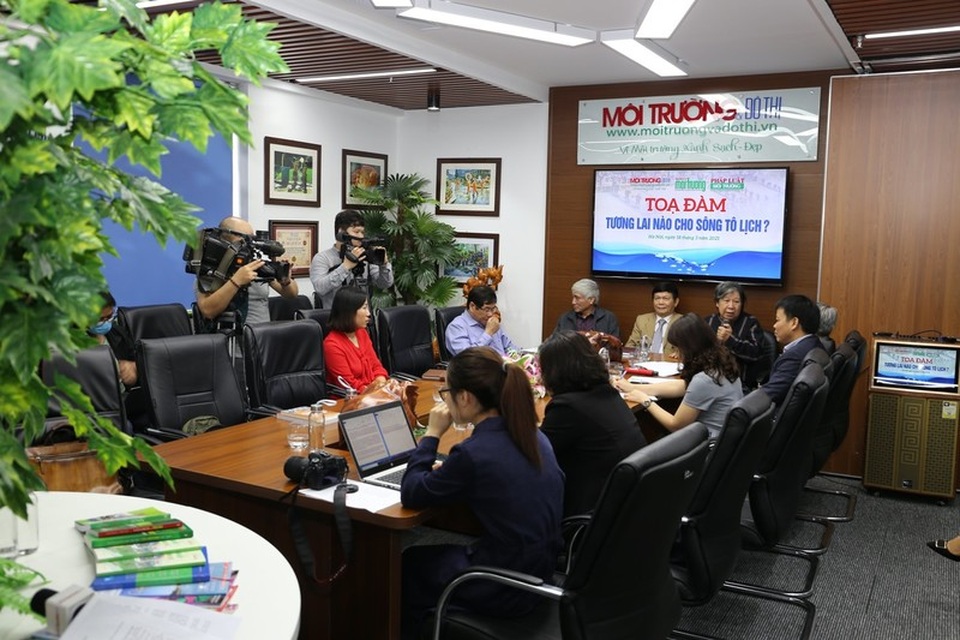 TPHCM hồi sinh được kênh Nhiêu Lộc hôi thối, Tô Lịch ở Hà Nội thì sao? - 1 TPHCM hồi sinh được kênh Nhiêu Lộc hôi thối, Tô Lịch ở Hà Nội thì sao? - 1