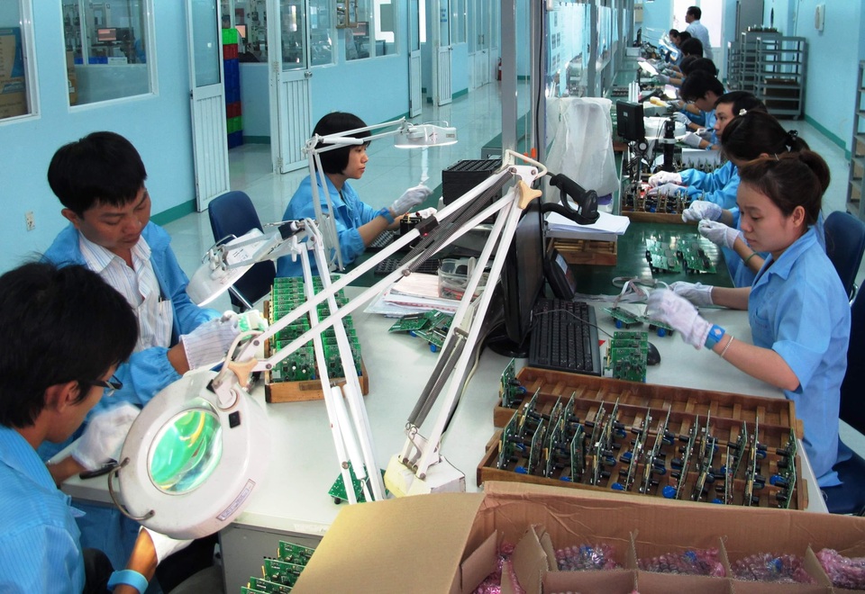 Giảm hơn 25.200 lao động tham gia BHXH do dịch Covid-19 - 2 Giảm hơn 25.200 lao động tham gia BHXH do dịch Covid-19 - 2