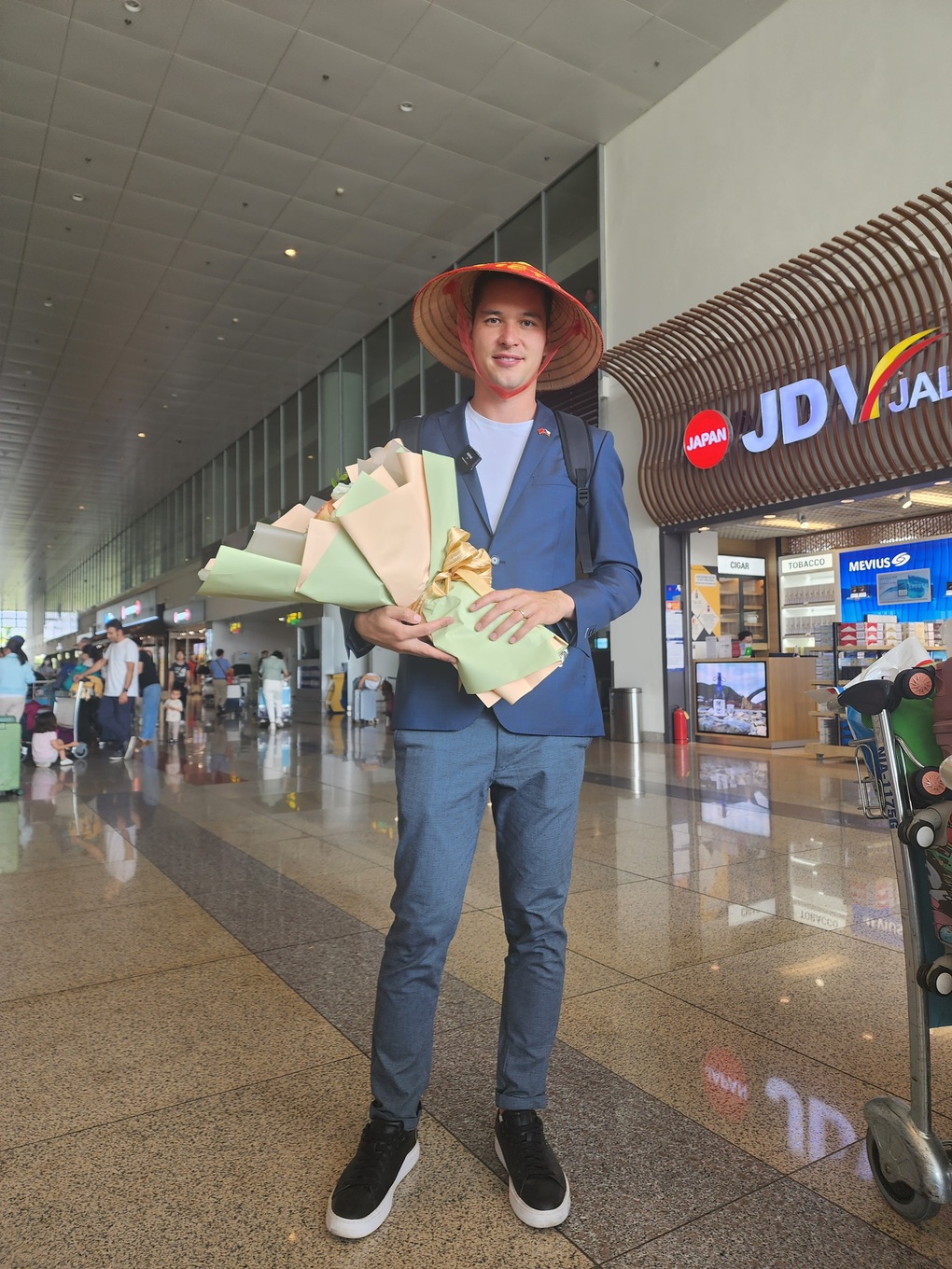 Vừa gia nhập CLB Công An Hà Nội, Filip Nguyễn đã thiết lập kỷ lục - 8 Vừa gia nhập CLB Công An Hà Nội, Filip Nguyễn đã thiết lập kỷ lục - 8