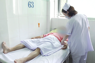 Uống rượu chuối hột trong đám giỗ: Người tử vong, người ngộ độc nặng