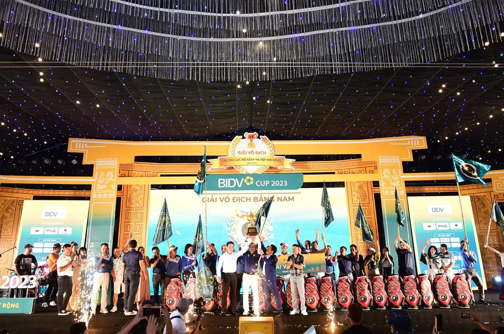 Giải golf đồng đội lớn nhất Việt Nam tìm ra đội vô địch - 2 Giải golf đồng đội lớn nhất Việt Nam tìm ra đội vô địch - 2