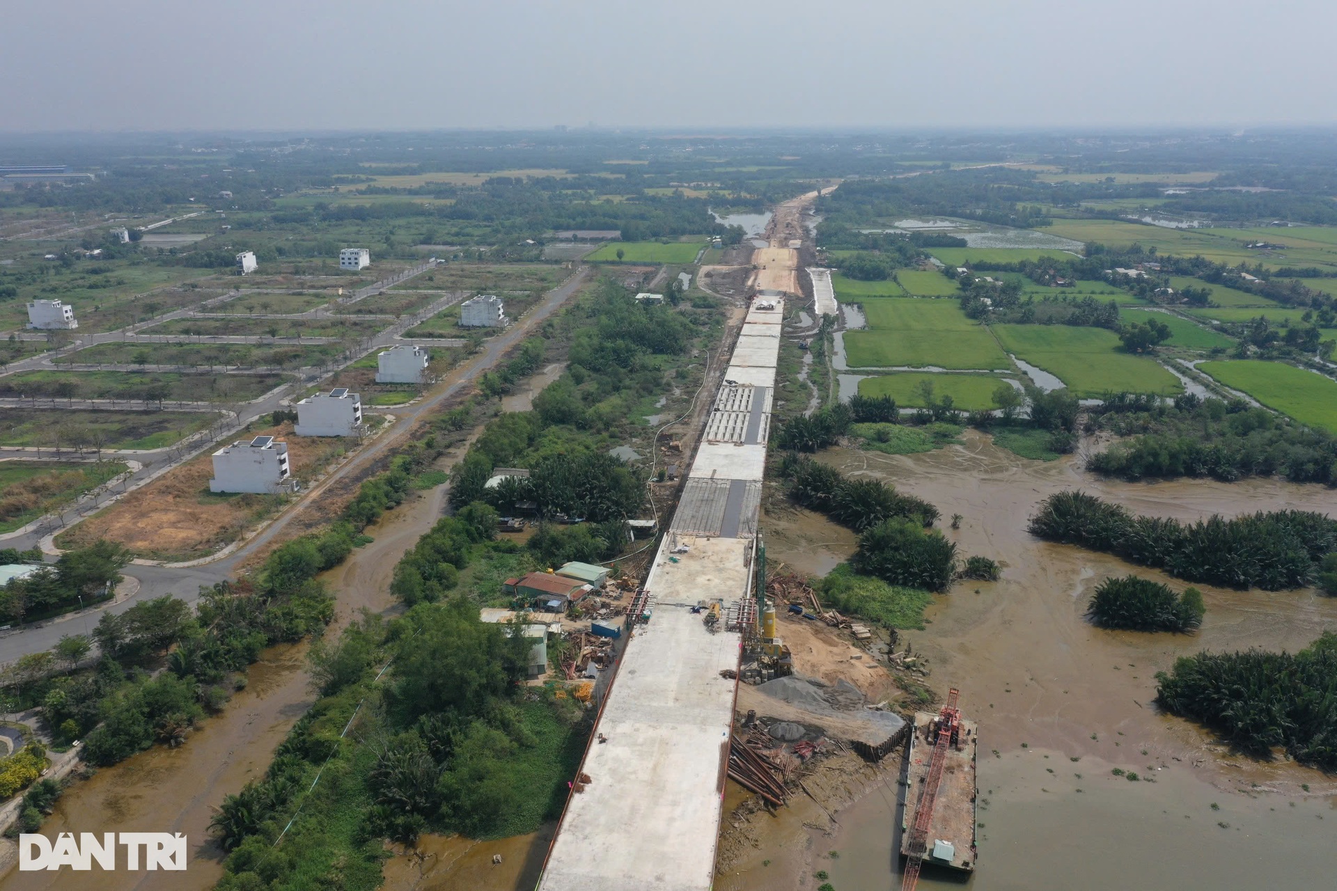 Thủ tướng thị sát cầu Nhơn Trạch trên tuyến Vành đai 3 TPHCM - 10 Thủ tướng thị sát cầu Nhơn Trạch trên tuyến Vành đai 3 TPHCM - 10
