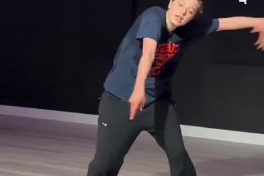 Tròn 18 tuổi, Shiloh Jolie-Pitt là cô gái thế nào trong mắt bạn bè?