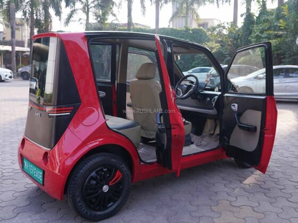 Cận cảnh ô tô điện có giá quy đổi 145 triệu đồng, nhiều chi tiết gây bất ngờ - 6 Cận cảnh ô tô điện có giá quy đổi 145 triệu đồng, nhiều chi tiết gây bất ngờ - 6