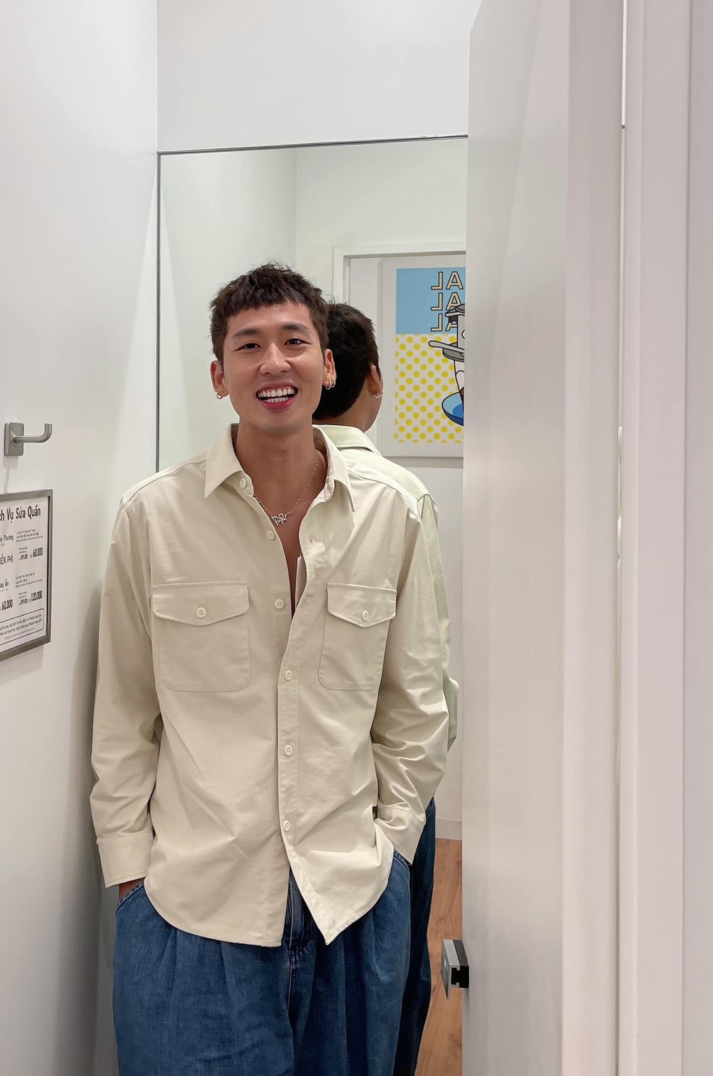 Mỹ nam trăm tỷ của phim Mai: 3 tuổi bán vé số, nghi vấn hẹn hò nữ chính - 6