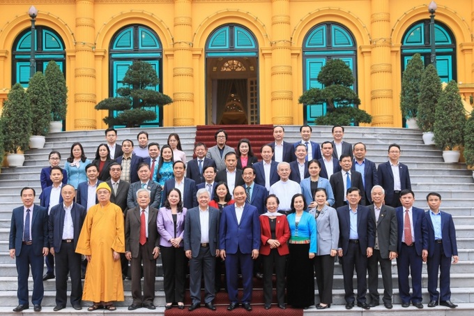 Chủ tịch nước chụp ảnh cùng các đại biểu tham dự Hội nghị.