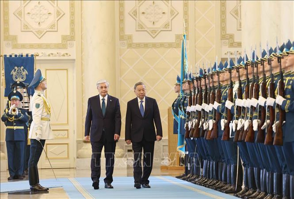 Lễ đón Tổng Bí thư Tô Lâm và Phu nhân thăm cấp Nhà nước Cộng hòa Kazakhstan - 2 Lễ đón Tổng Bí thư Tô Lâm và Phu nhân thăm cấp Nhà nước Cộng hòa Kazakhstan - 2